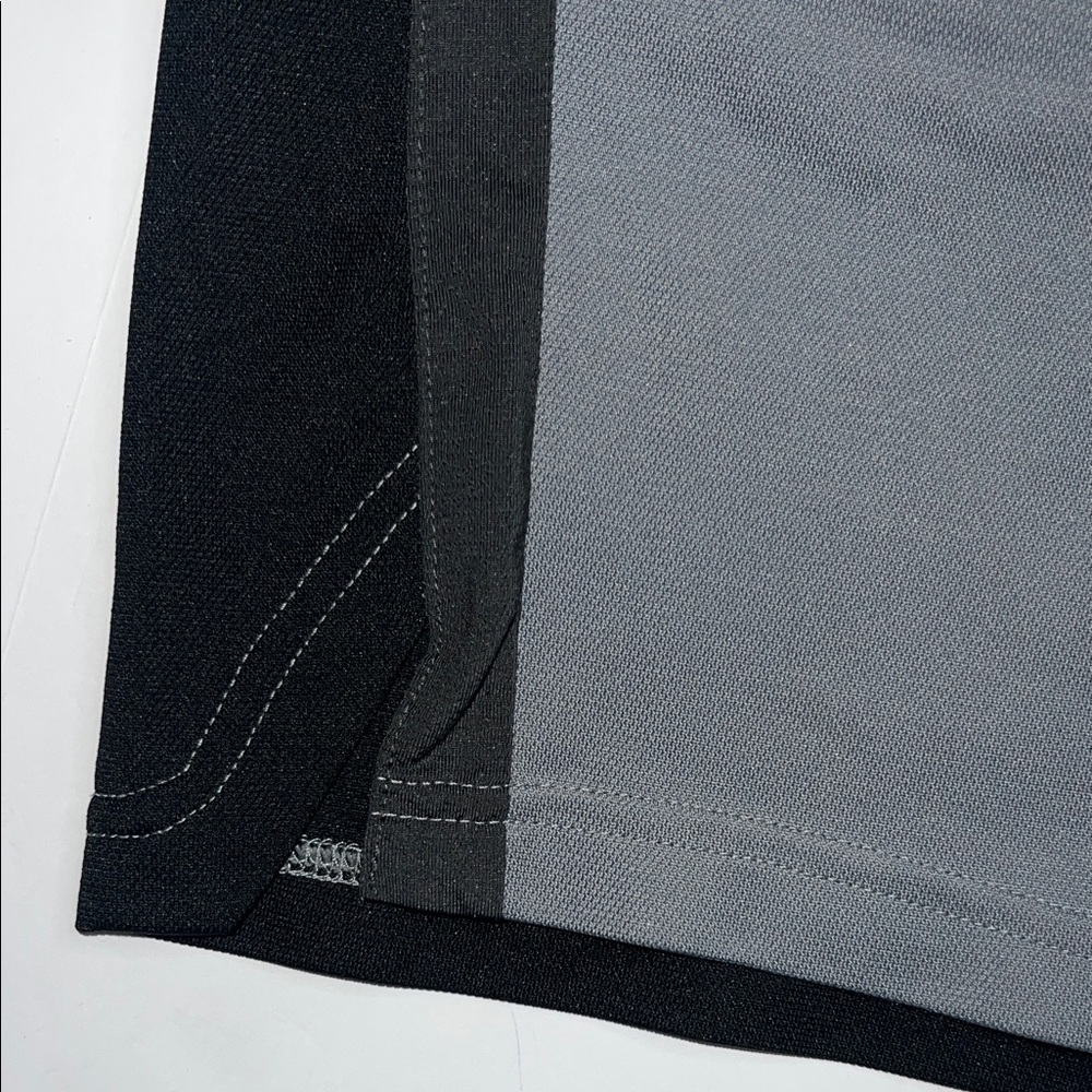 Nike Men's Gray and Black Athletic Shorts - Picture 4 of 8